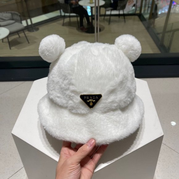 ๐โจAUTHENTICโจ๐Prada hat - Picture 1 of 6